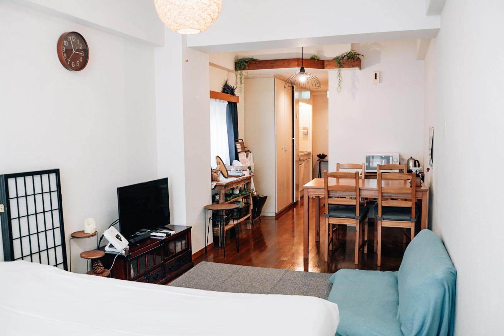 Apartment Tipy Records